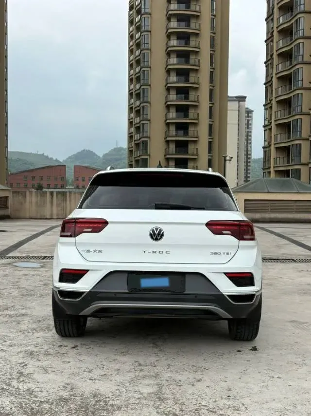 2022 Volkswagen T-Roc 1.4T 150HP L4 7DCT,autocango,china used car exporter,china ev exporter,chinese used car exporter,chinese used ev exporter