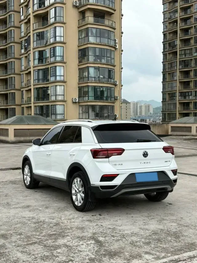 2022 Volkswagen T-Roc 1.4T 150HP L4 7DCT,autocango,china used car exporter,china ev exporter,chinese used car exporter,chinese used ev exporter