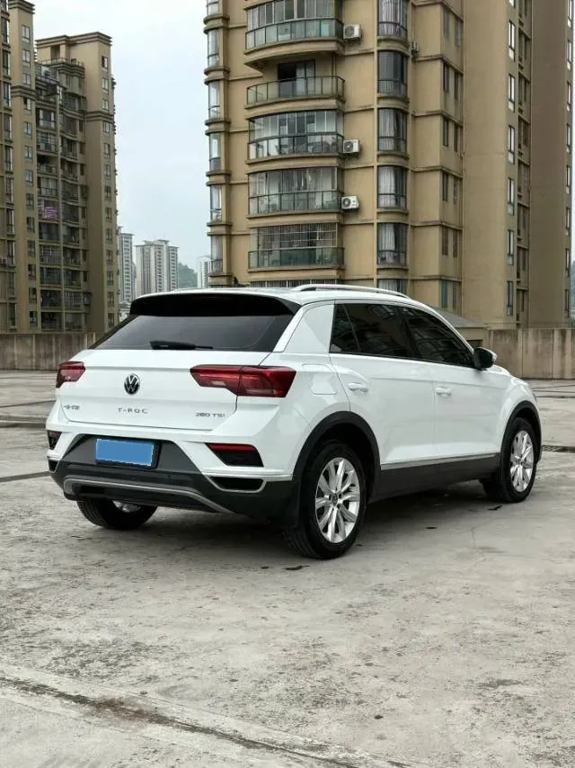 2022 Volkswagen T-Roc 1.4T 150HP L4 7DCT,autocango,china used car exporter,china ev exporter,chinese used car exporter,chinese used ev exporter