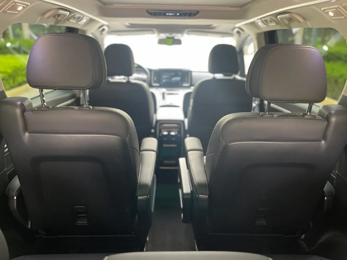 2023 GAC Trumpchi M8 2.0T 252HP L4 8AT,autocango,china used car exporter,china ev exporter,chinese used car exporter,chinese used ev exporter