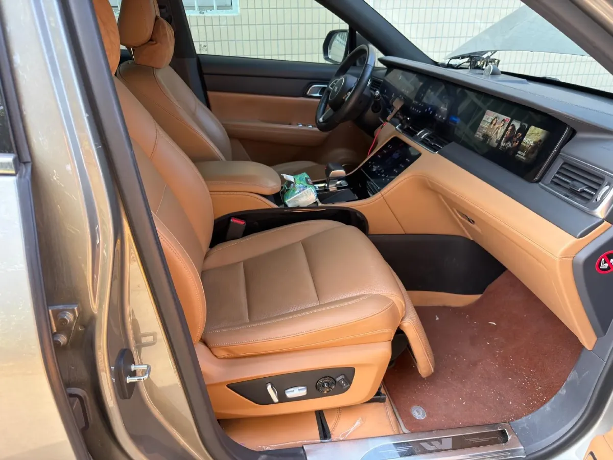 2021 Li ONE Range Extended 131HP REEV 40.5KWH,autocango,china used car exporter,china ev exporter,chinese used car exporter,chinese used ev exporter