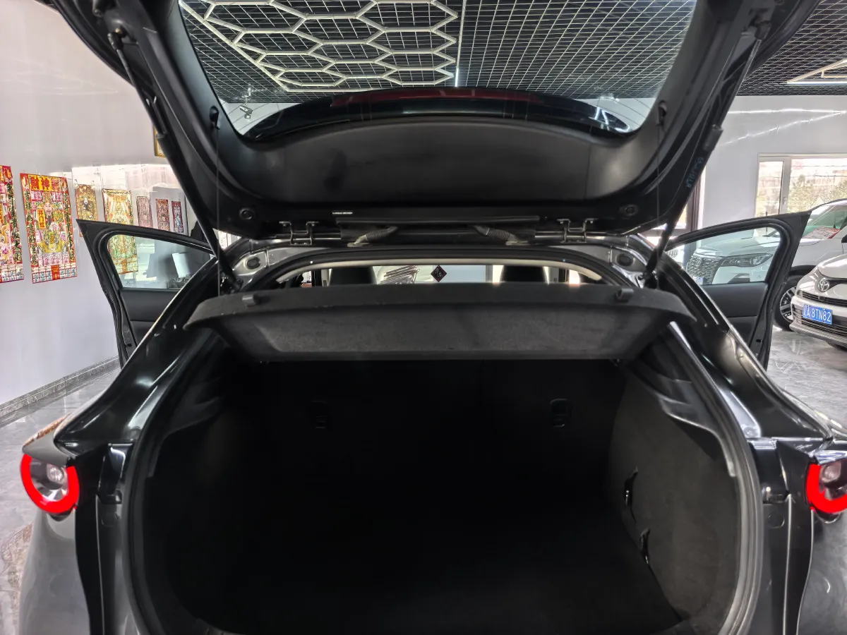 2021 Mazda CX-30 2.0L 158HP L4 6AT,autocango,china used car exporter,china ev exporter,chinese used car exporter,chinese used ev exporter