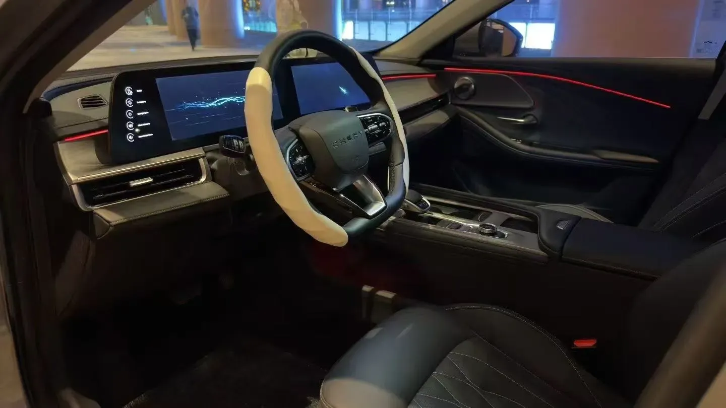 2022 Chery Arrizo 8 1.6T 197HP L4 7DCT,autocango,china used car exporter,china ev exporter,chinese used car exporter,chinese used ev exporter