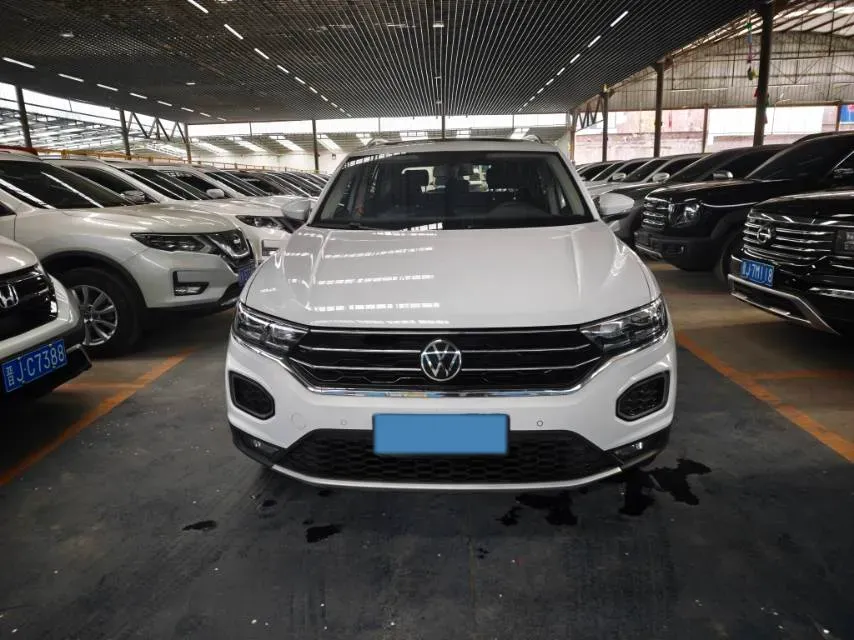 2022 Volkswagen T-Roc 1.4T 150HP L4 7DCT,autocango,china used car exporter,china ev exporter,chinese used car exporter,chinese used ev exporter