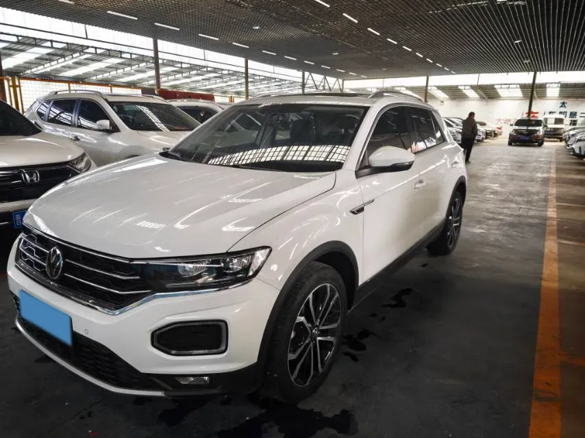 2022 Volkswagen T-Roc 1.4T 150HP L4 7DCT,autocango,china used car exporter,china ev exporter,chinese used car exporter,chinese used ev exporter