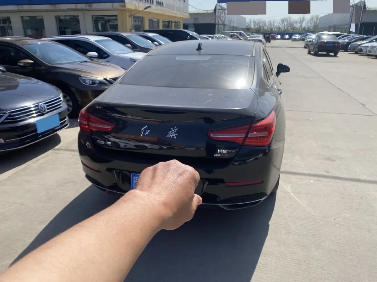 2020 HongQi H5 1.5T 169HP L4 7DCT,autocango,china used car exporter,china ev exporter,chinese used car exporter,chinese used ev exporter