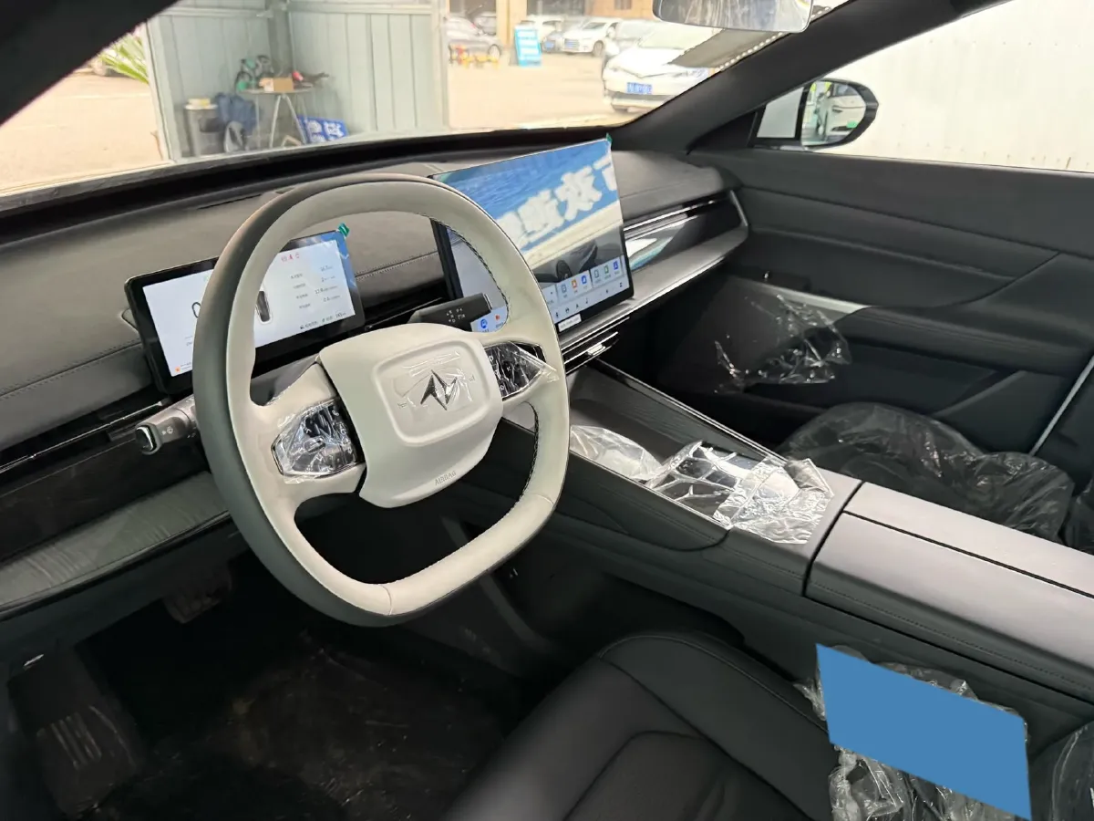 2024 DongFeng eπ eπ007 REEV 105HP REEV 28.4KWH,autocango,china used car exporter,china ev exporter,chinese used car exporter,chinese used ev exporter