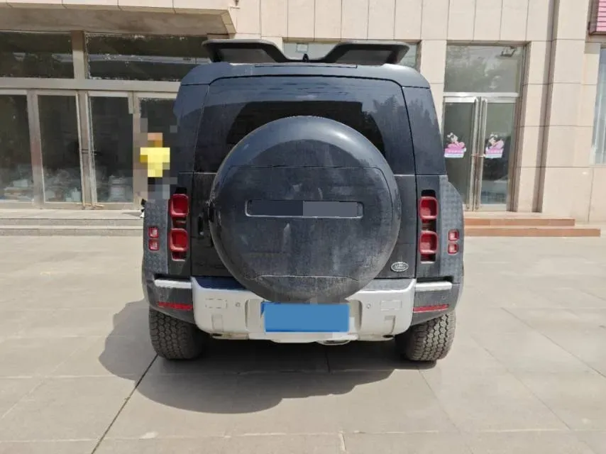 2025 Land Rover Defender 3.0T 400HP L6 8AT,autocango,china used car exporter,china ev exporter,chinese used car exporter,chinese used ev exporter