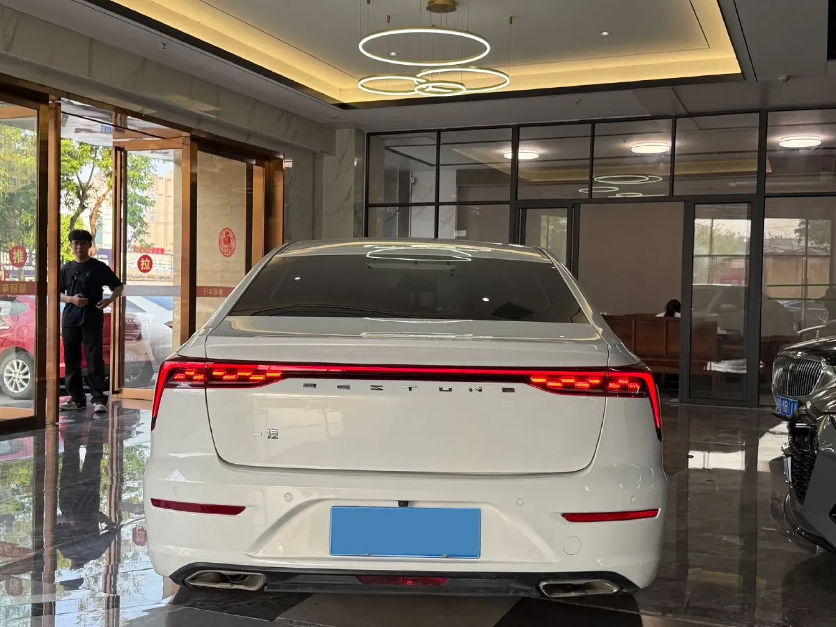 2021 Bestune B70 1.5T 169HP L4 7DCT,autocango,china used car exporter,china ev exporter,chinese used car exporter,chinese used ev exporter