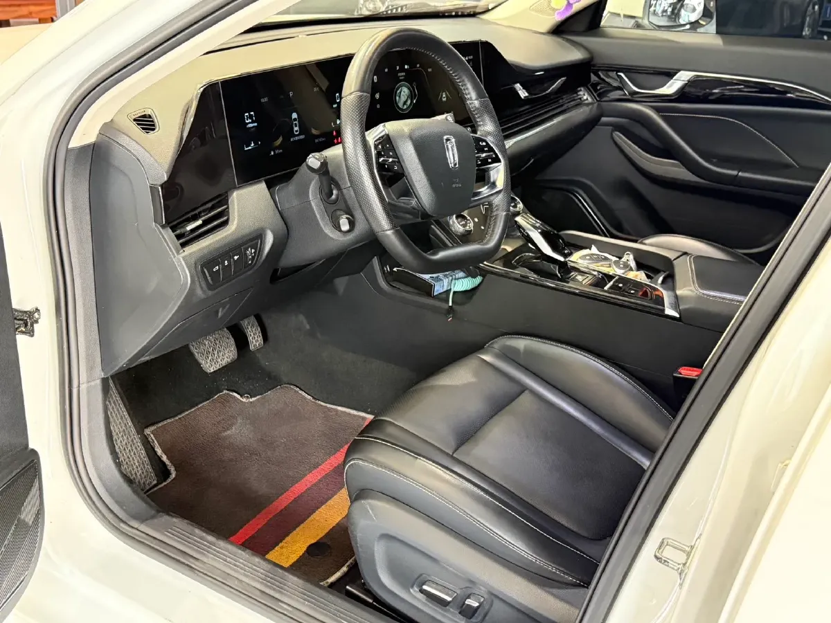 2021 Bestune B70 1.5T 169HP L4 7DCT,autocango,china used car exporter,china ev exporter,chinese used car exporter,chinese used ev exporter