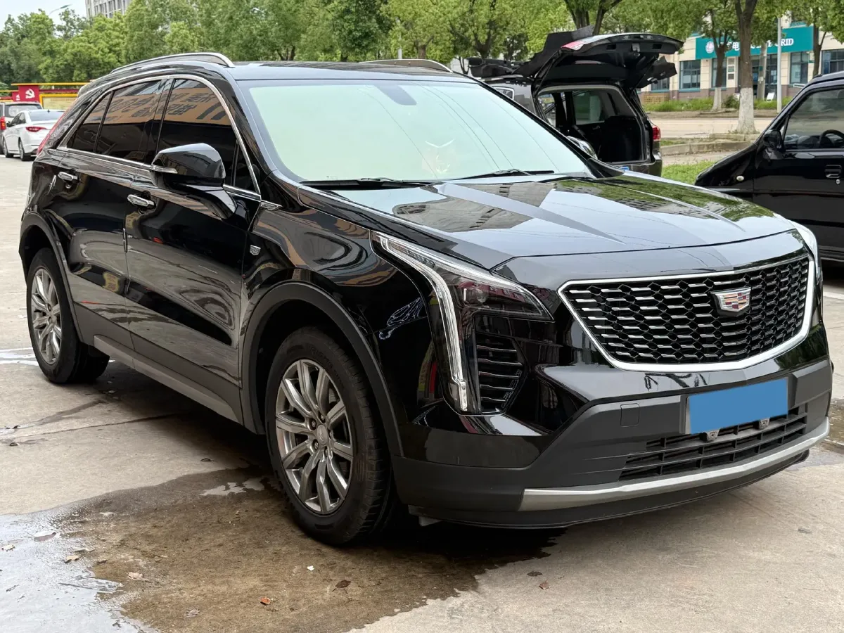 2021 Cadillac XT4 2.0T 237HP L4 9AT,autocango,china used car exporter,china ev exporter,chinese used car exporter,chinese used ev exporter
