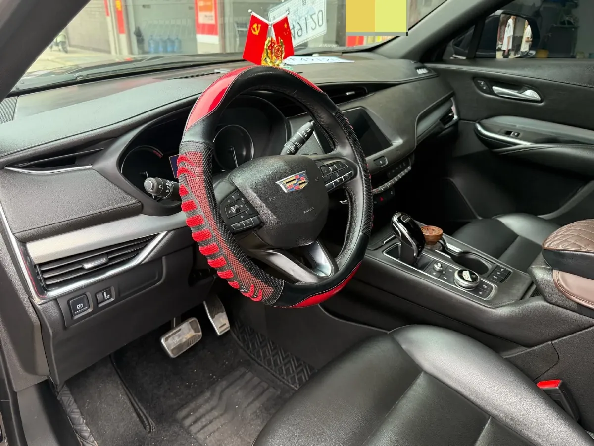 2021 Cadillac XT4 2.0T 237HP L4 9AT,autocango,china used car exporter,china ev exporter,chinese used car exporter,chinese used ev exporter