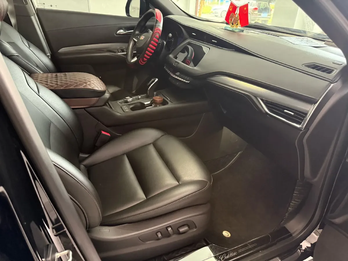 2021 Cadillac XT4 2.0T 237HP L4 9AT,autocango,china used car exporter,china ev exporter,chinese used car exporter,chinese used ev exporter