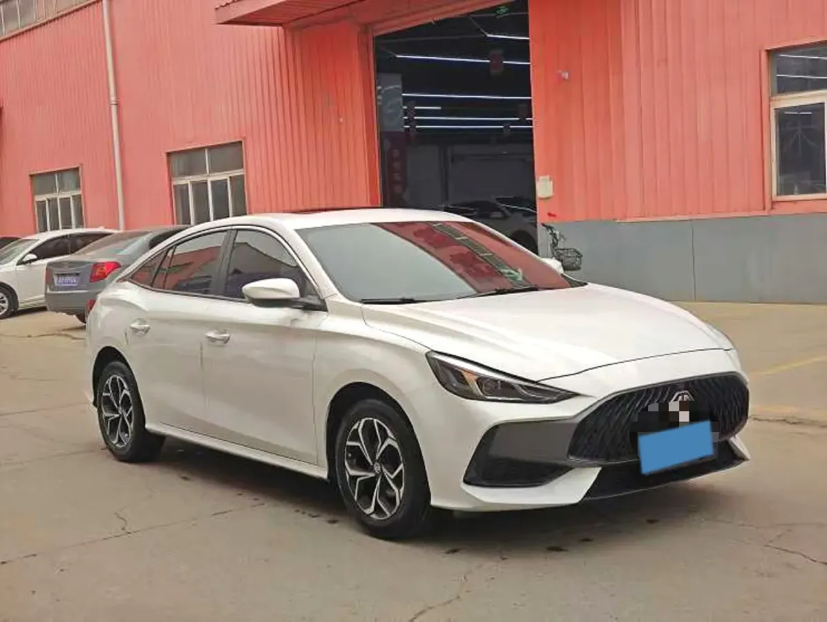 2023 MG 5 1.5L 129HP L4 5MT,autocango,china used car exporter,china ev exporter,chinese used car exporter,chinese used ev exporter