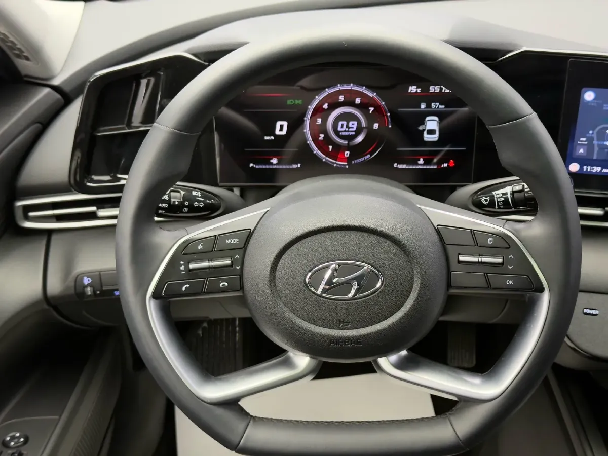 2021 Hyundai Elantra 1.5L 115HP L4 CVT,autocango,china used car exporter,china ev exporter,chinese used car exporter,chinese used ev exporter