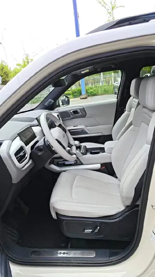 2025 FangChengBao Tai 3 BEV,autocango,china used car exporter,china ev exporter,chinese used car exporter,chinese used ev exporter