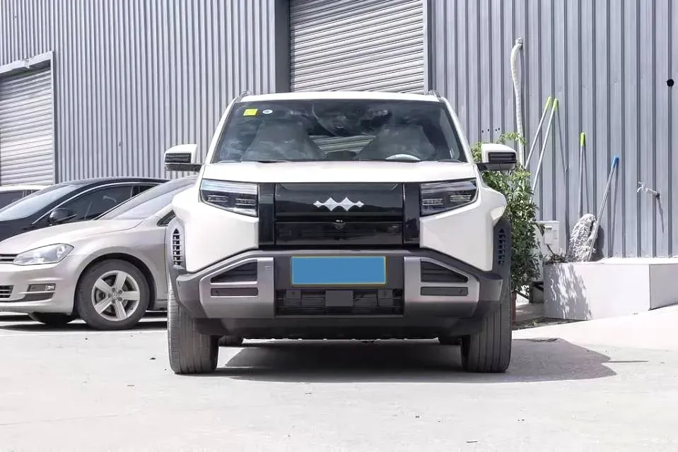2025 FangChengBao Tai 3 BEV,autocango,china used car exporter,china ev exporter,chinese used car exporter,chinese used ev exporter