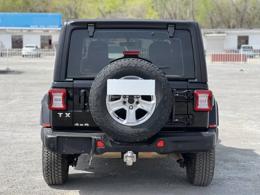 2021 Jeep Wrangler 2.0T 266HP L4 8AT,autocango,china used car exporter,china ev exporter,chinese used car exporter,chinese used ev exporter