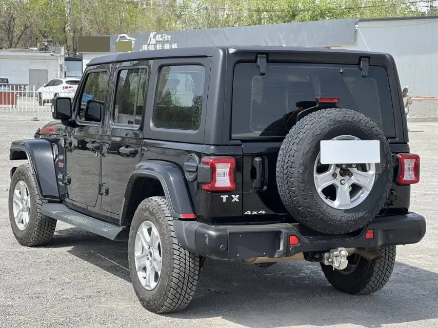 2021 Jeep Wrangler 2.0T 266HP L4 8AT,autocango,china used car exporter,china ev exporter,chinese used car exporter,chinese used ev exporter
