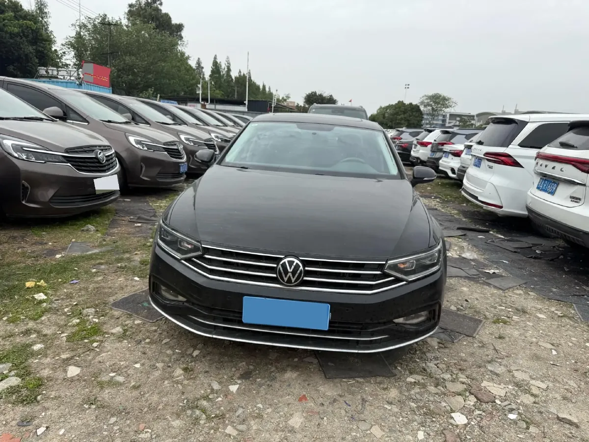 2020 Volkswagen Magotan 1.4T 150HP L4 7DCT,autocango,china used car exporter,china ev exporter,chinese used car exporter,chinese used ev exporter