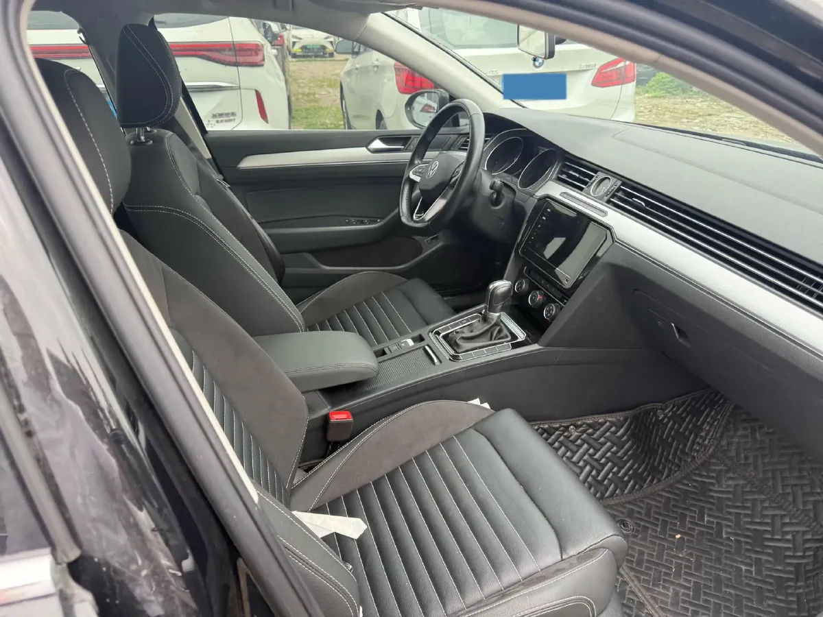 2020 Volkswagen Magotan 1.4T 150HP L4 7DCT,autocango,china used car exporter,china ev exporter,chinese used car exporter,chinese used ev exporter