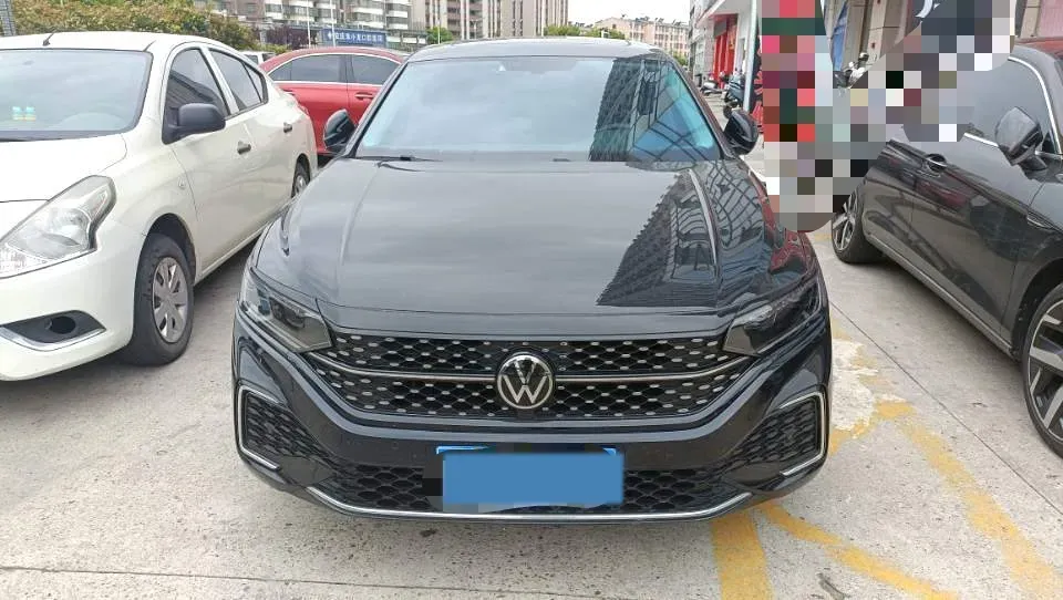 2024 Volkswagen Passat 2.0T 186HP L4 7DCT,autocango,china used car exporter,china ev exporter,chinese used car exporter,chinese used ev exporter
