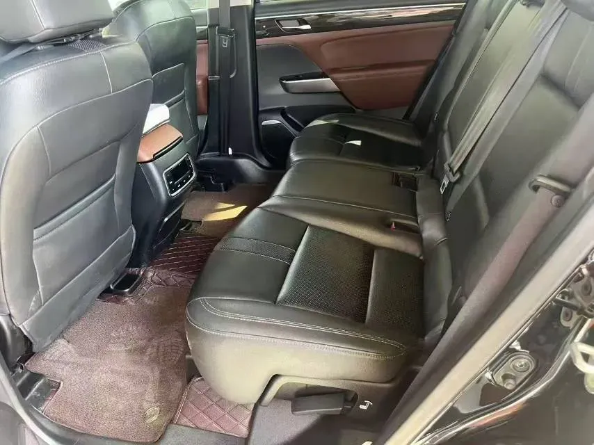 2017 GAC Trumpchi GS8 2.0T 201HP L4 6AT,autocango,china used car exporter,china ev exporter,chinese used car exporter,chinese used ev exporter