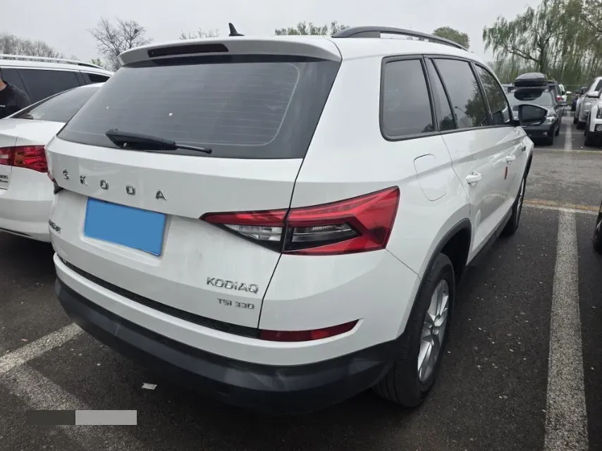 2019 Buick EnvisionPlus 1.5T 169HP L4 7DCT,autocango,china used car exporter,china ev exporter,chinese used car exporter,chinese used ev exporter