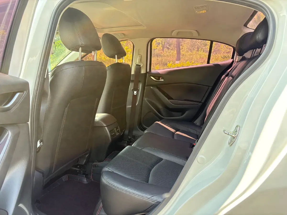 2017 Mazda 3 Axela 2.0L 158HP L4 6AT,autocango,china used car exporter,china ev exporter,chinese used car exporter,chinese used ev exporter