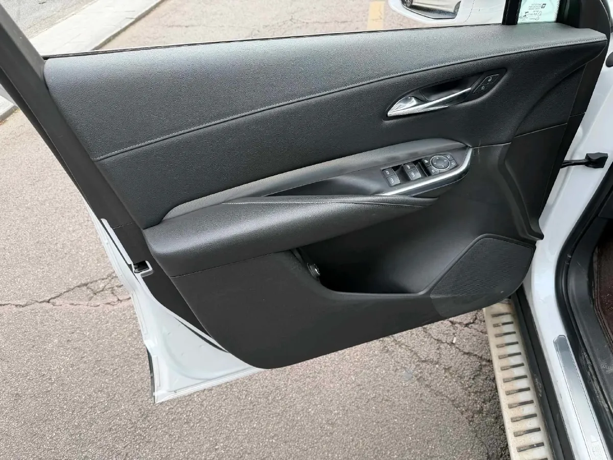 2020 Cadillac XT4 2.0T 237HP L4 9AT,autocango,china used car exporter,china ev exporter,chinese used car exporter,chinese used ev exporter