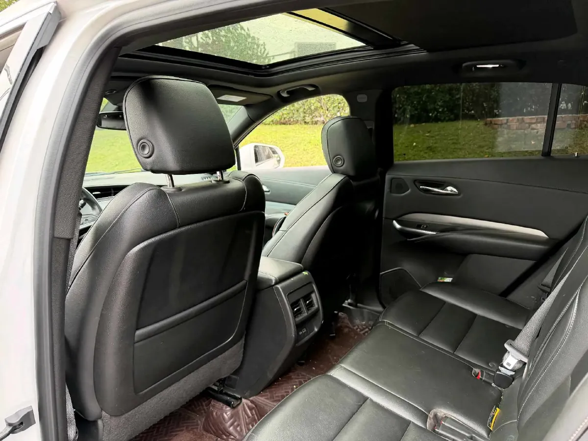 2020 Cadillac XT4 2.0T 237HP L4 9AT,autocango,china used car exporter,china ev exporter,chinese used car exporter,chinese used ev exporter