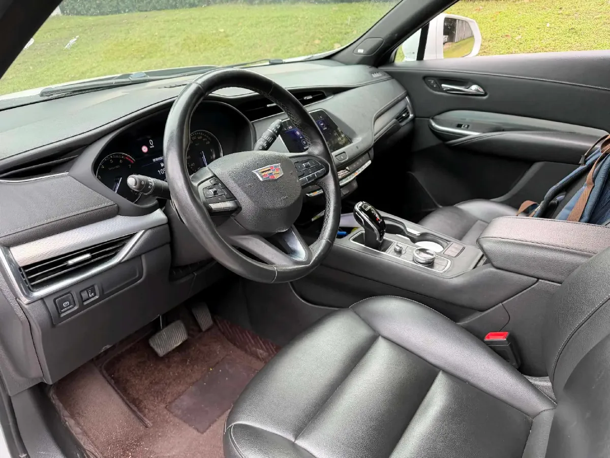 2020 Cadillac XT4 2.0T 237HP L4 9AT,autocango,china used car exporter,china ev exporter,chinese used car exporter,chinese used ev exporter