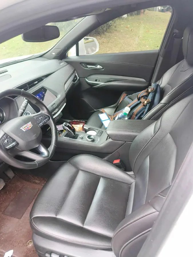 2020 Cadillac XT4 2.0T 237HP L4 9AT,autocango,china used car exporter,china ev exporter,chinese used car exporter,chinese used ev exporter