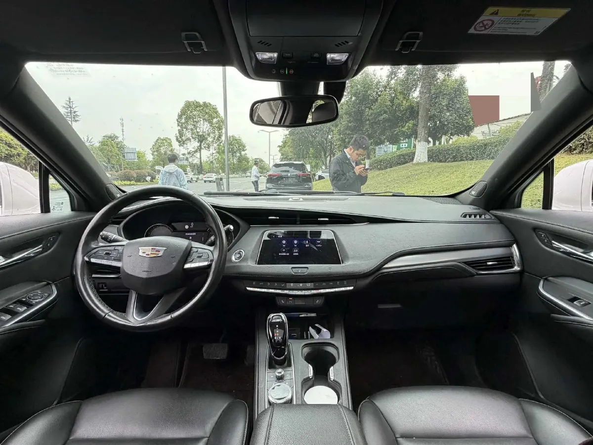 2020 Cadillac XT4 2.0T 237HP L4 9AT,autocango,china used car exporter,china ev exporter,chinese used car exporter,chinese used ev exporter