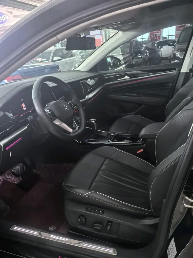 2024 Volkswagen Passat 2.0T 220HP L4 7DCT,autocango,china used car exporter,china ev exporter,chinese used car exporter,chinese used ev exporter