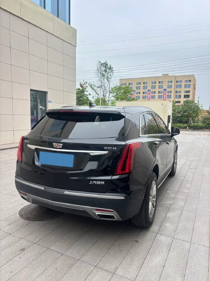 2022 Cadillac XT5 2.0T 237HP L4 9AT,autocango,china used car exporter,china ev exporter,chinese used car exporter,chinese used ev exporter