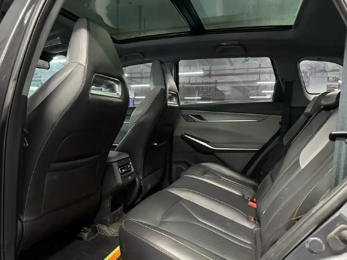 2022 ChangAn CS75 Plus 1.5T 188HP L4 8AT,autocango,china used car exporter,china ev exporter,chinese used car exporter,chinese used ev exporter