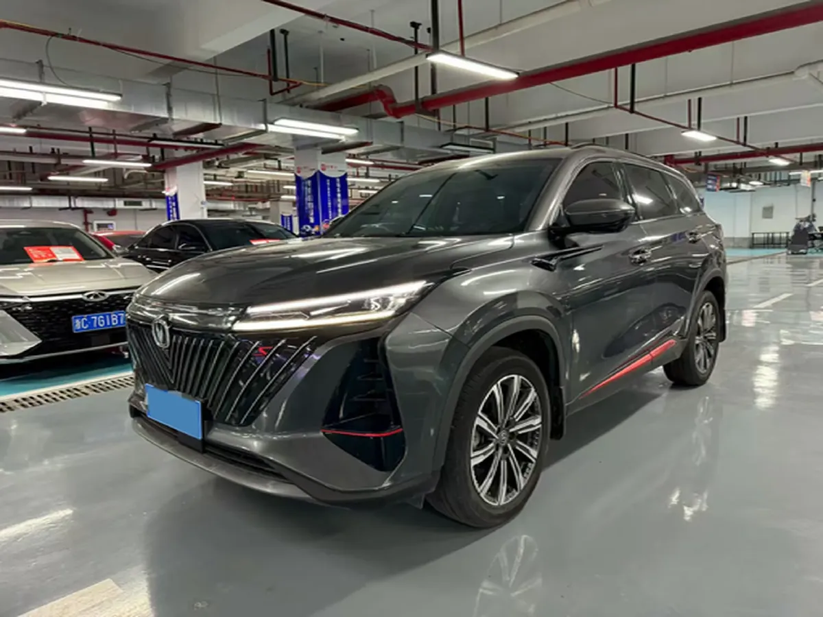 2022 ChangAn CS75 Plus 1.5T 188HP L4 8AT,autocango,china used car exporter,china ev exporter,chinese used car exporter,chinese used ev exporter