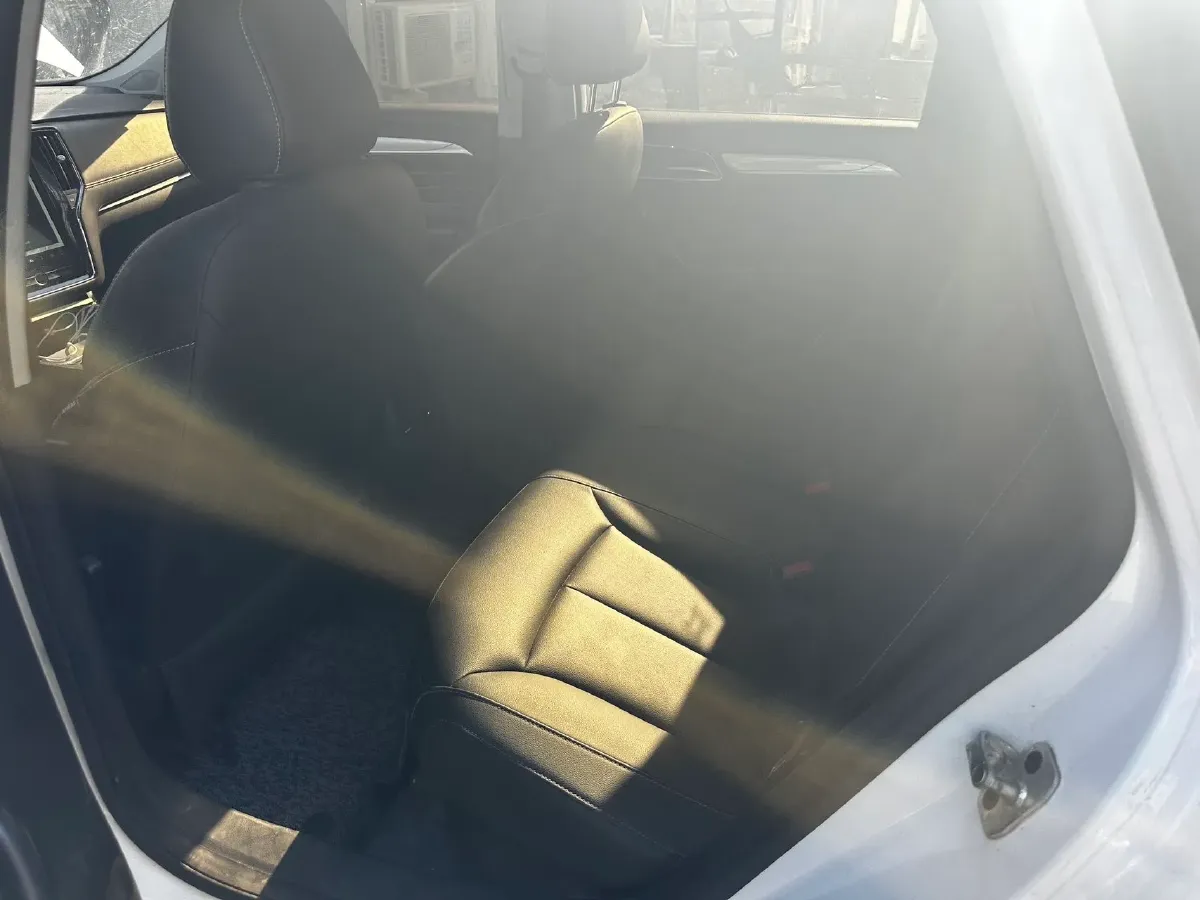 2017 Roewe i6 1.0T 125HP L3 2AT PHEV,autocango,china used car exporter,china ev exporter,chinese used car exporter,chinese used ev exporter