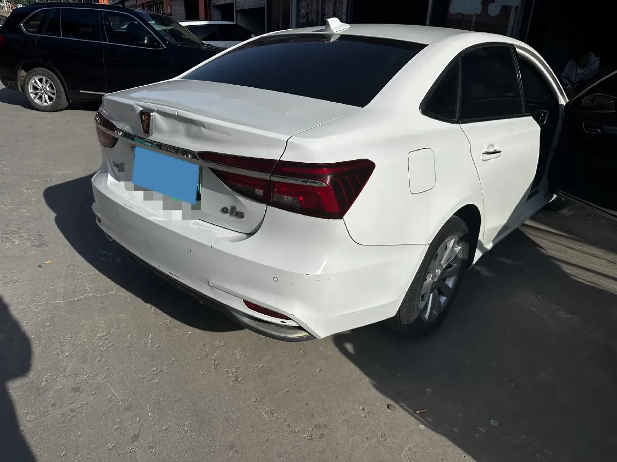 2017 Roewe i6 1.0T 125HP L3 2AT PHEV,autocango,china used car exporter,china ev exporter,chinese used car exporter,chinese used ev exporter