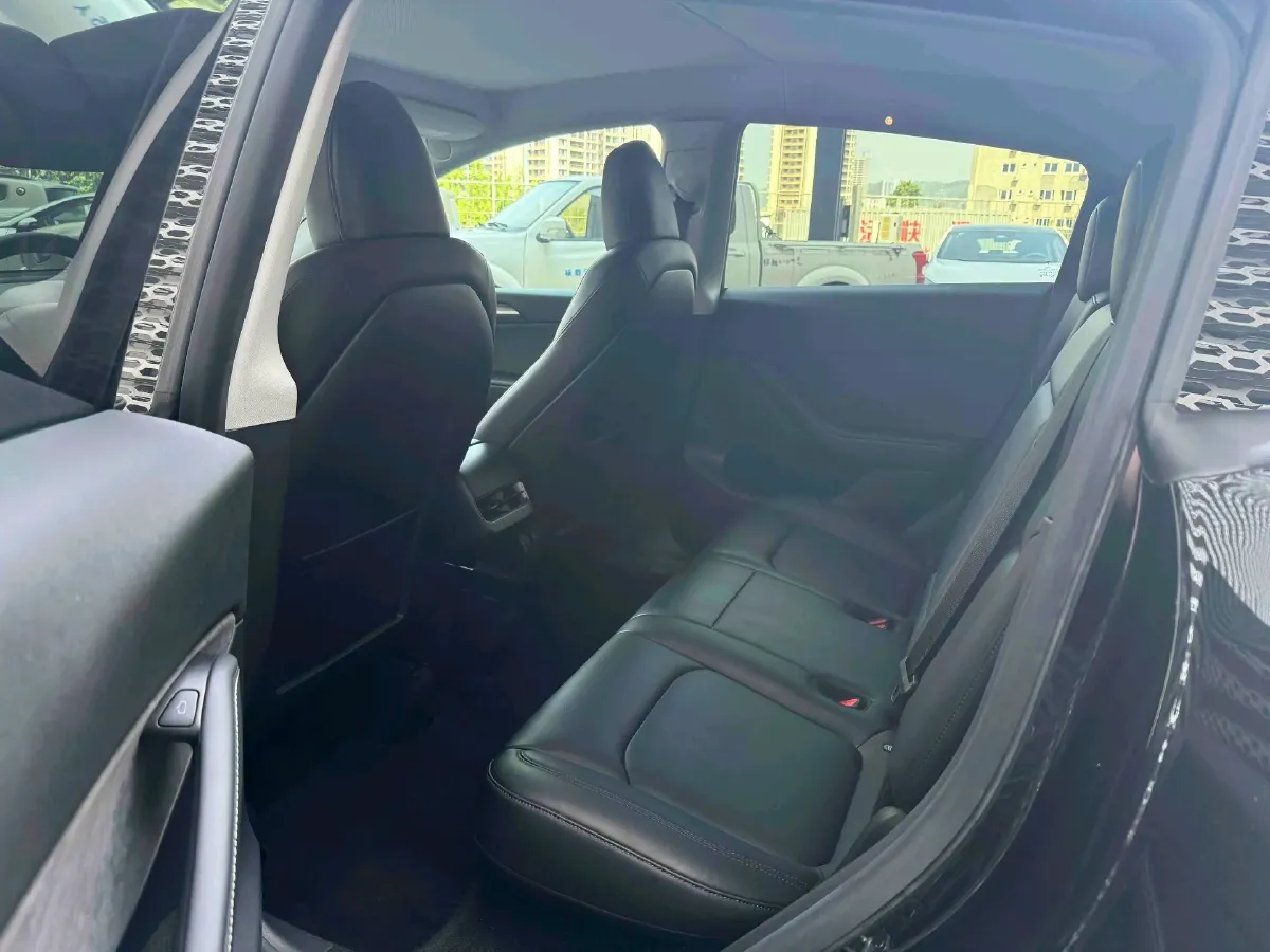 2022 Tesla Model Y BEV 60KWH,autocango,china used car exporter,china ev exporter,chinese used car exporter,chinese used ev exporter