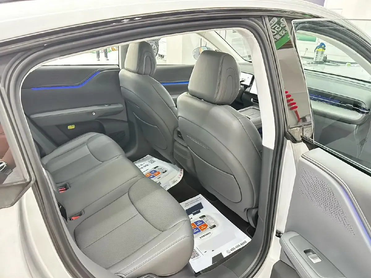 2025 Xpeng G6 BEV 68.5KWH,autocango,china used car exporter,china ev exporter,chinese used car exporter,chinese used ev exporter