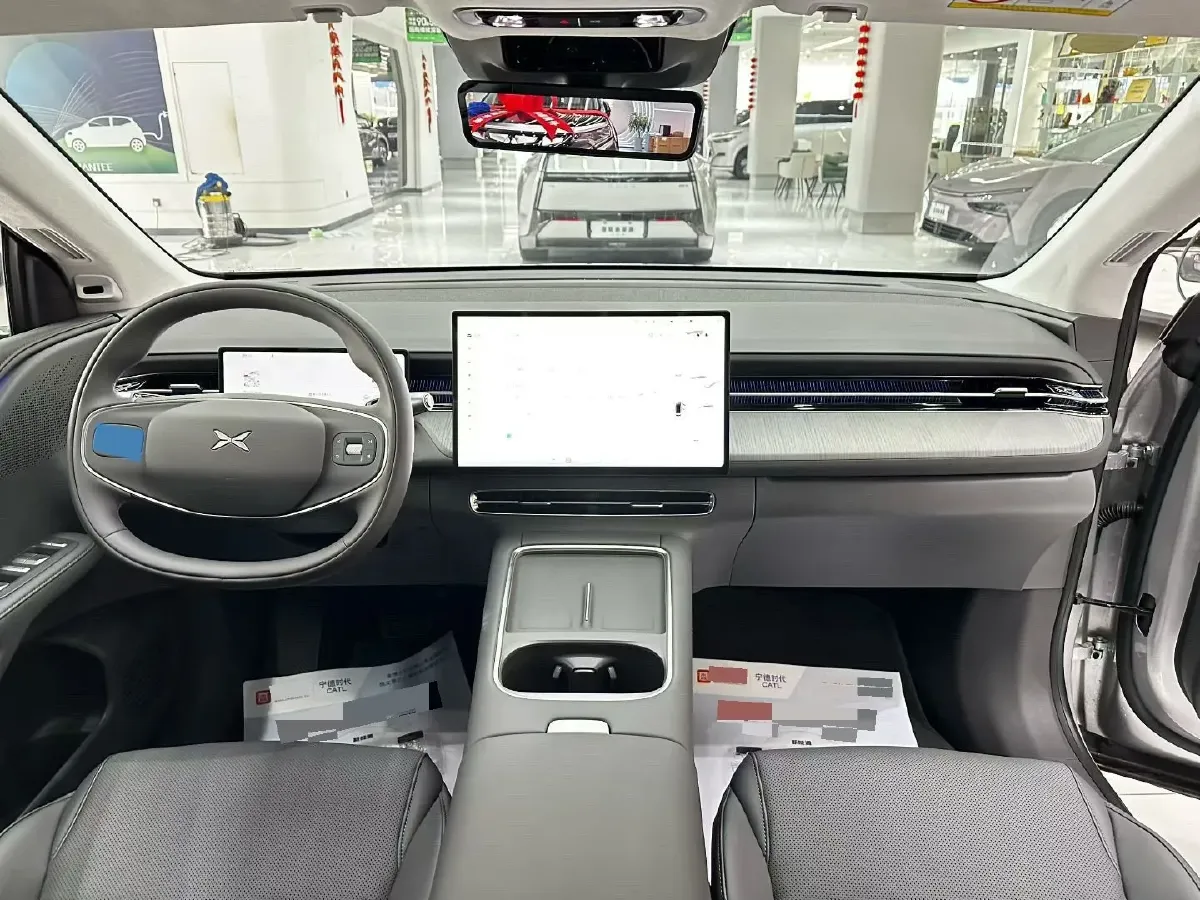 2025 Xpeng G6 BEV 68.5KWH,autocango,china used car exporter,china ev exporter,chinese used car exporter,chinese used ev exporter