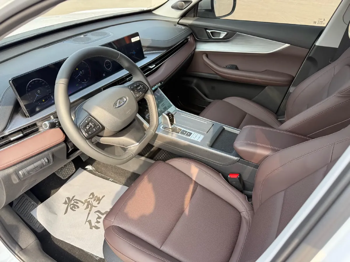 2025 Chery Tiggo 7 1.5T 156HP L4 CVT,autocango,china used car exporter,china ev exporter,chinese used car exporter,chinese used ev exporter