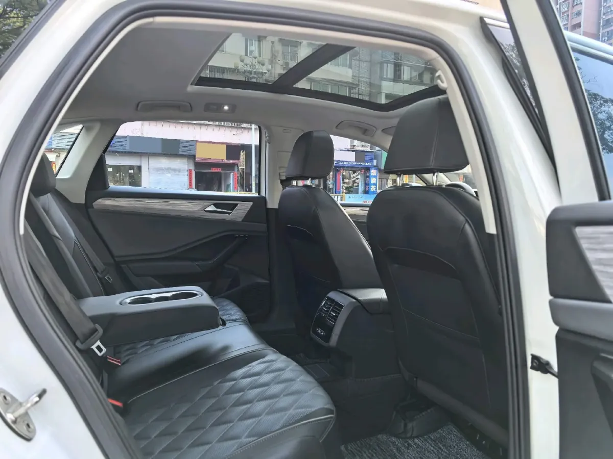 2022 Volkswagen Sagitar 1.2T 116HP L4 7DCT,autocango,china used car exporter,china ev exporter,chinese used car exporter,chinese used ev exporter