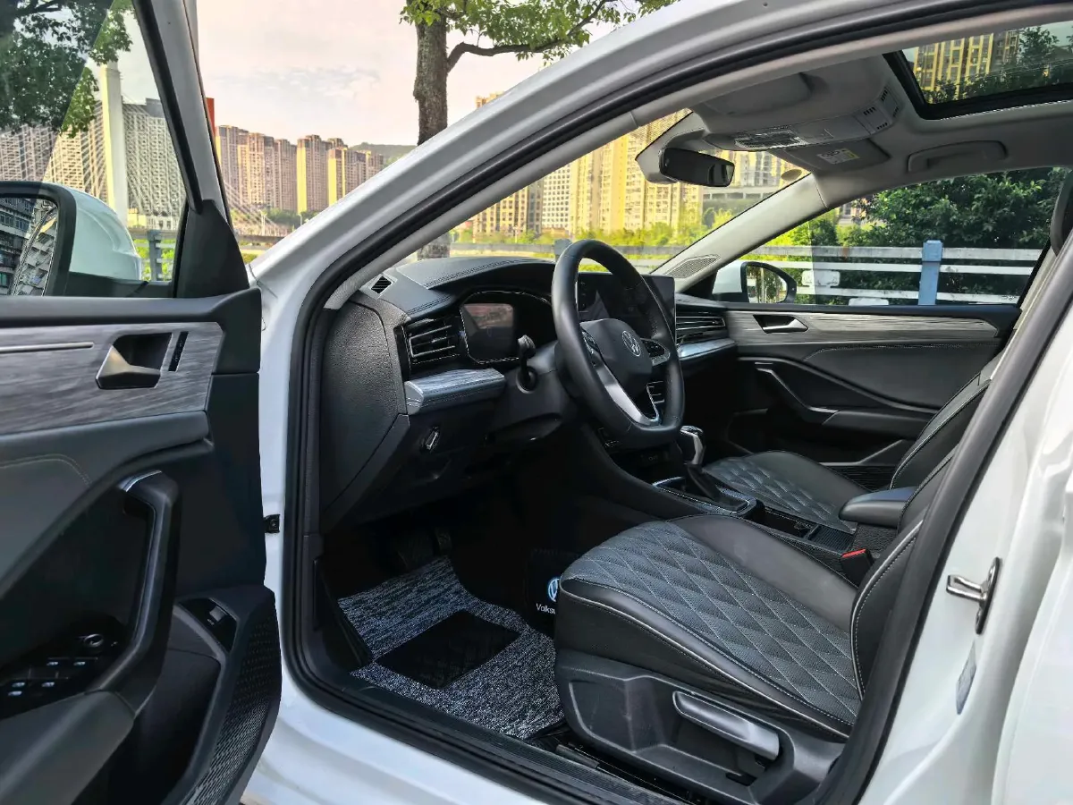 2022 Volkswagen Sagitar 1.2T 116HP L4 7DCT,autocango,china used car exporter,china ev exporter,chinese used car exporter,chinese used ev exporter