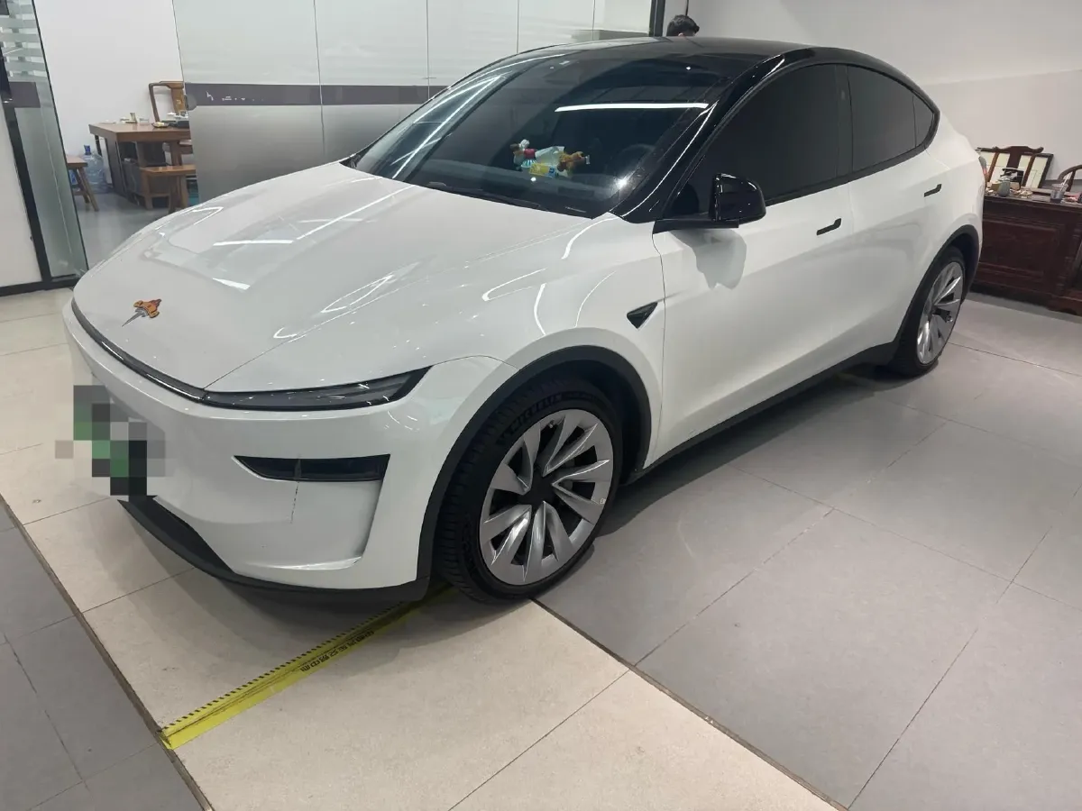 2025 Tesla Model Y BEV,autocango,china used car exporter,china ev exporter,chinese used car exporter,chinese used ev exporter