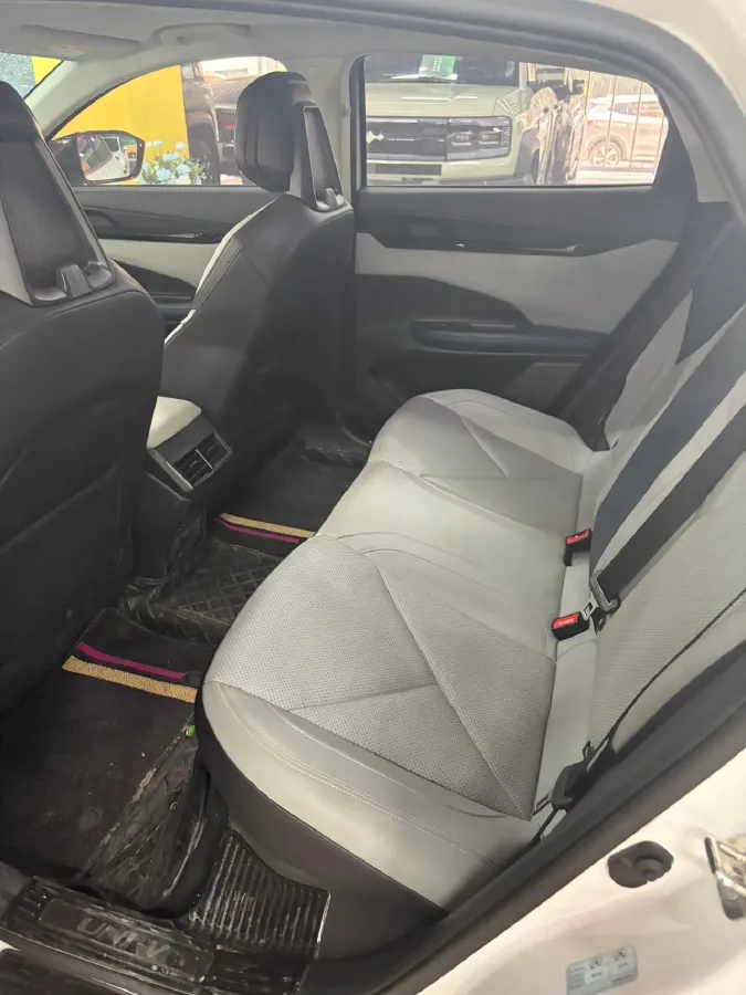 2023 ChangAn UNI-V iDD 1.5T 170HP L4 6TCT PHEV 18.4KWH,autocango,china used car exporter,china ev exporter,chinese used car exporter,chinese used ev exporter