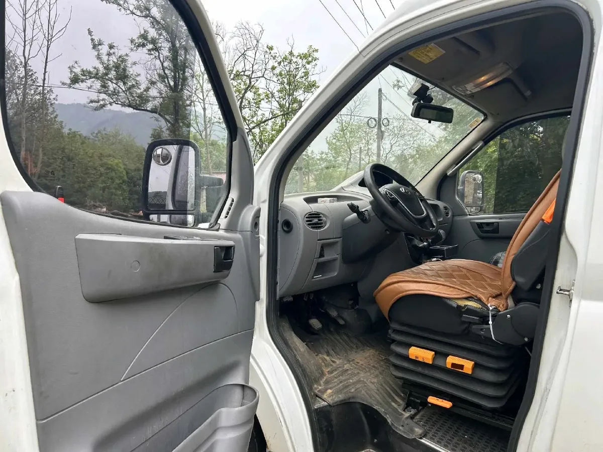 2019 FHA LeiShen 2.5T 129HP L4 6MT,autocango,china used car exporter,china ev exporter,chinese used car exporter,chinese used ev exporter