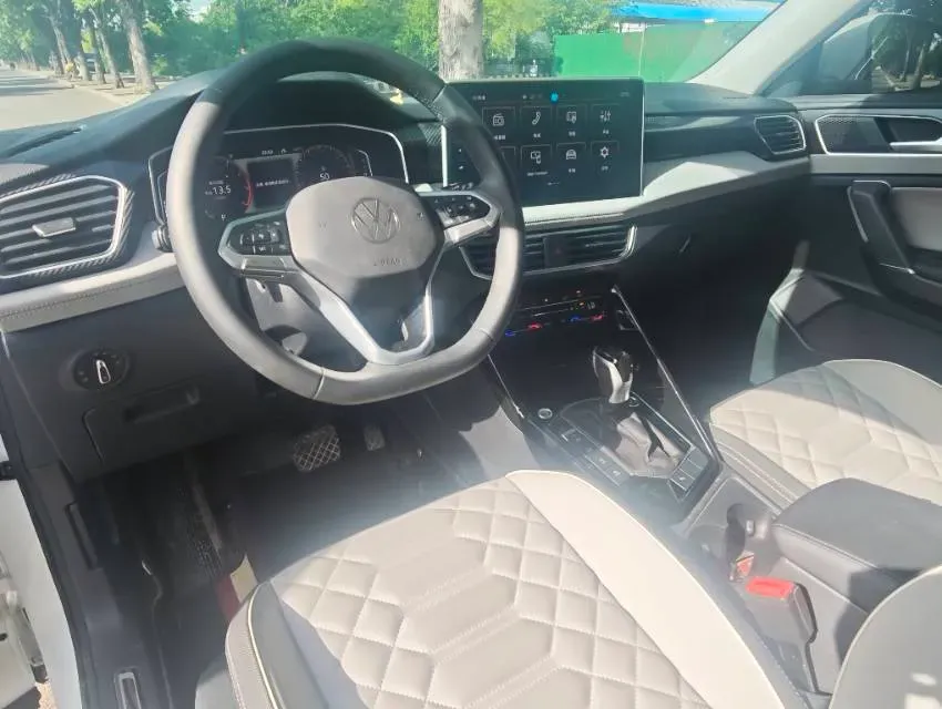 2025 Volkswagen Tayron 2.0T 186HP L4 7DCT,autocango,china used car exporter,china ev exporter,chinese used car exporter,chinese used ev exporter